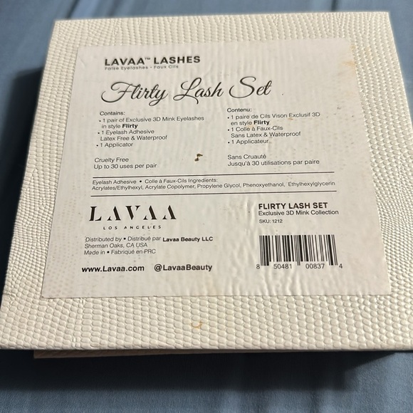 Lavaa - Flirty Lash Set - Picture 3 of 3